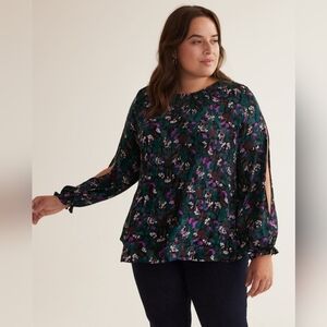 Penningtons Black Floral Pleated Swing Blouse, BNWT, Size 5X